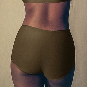 UO Out From Under Olive Green Featherweight Boyshort Underwear Panties Undies XS